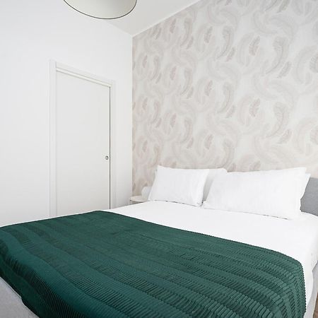 Classbnb-Elegant Apartment Near The City Center Milão Exterior foto